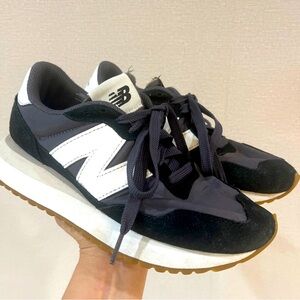 New Balance 237 Black White Gum Size 6.5 Unisex